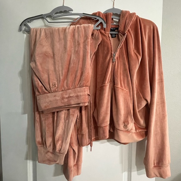 Victoria's Secret Pants - Victorias Secret Sweats Set